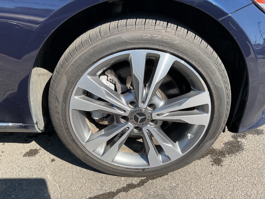 2021 Mercedes-Benz C-Class C 300 4MATIC Sedan photo