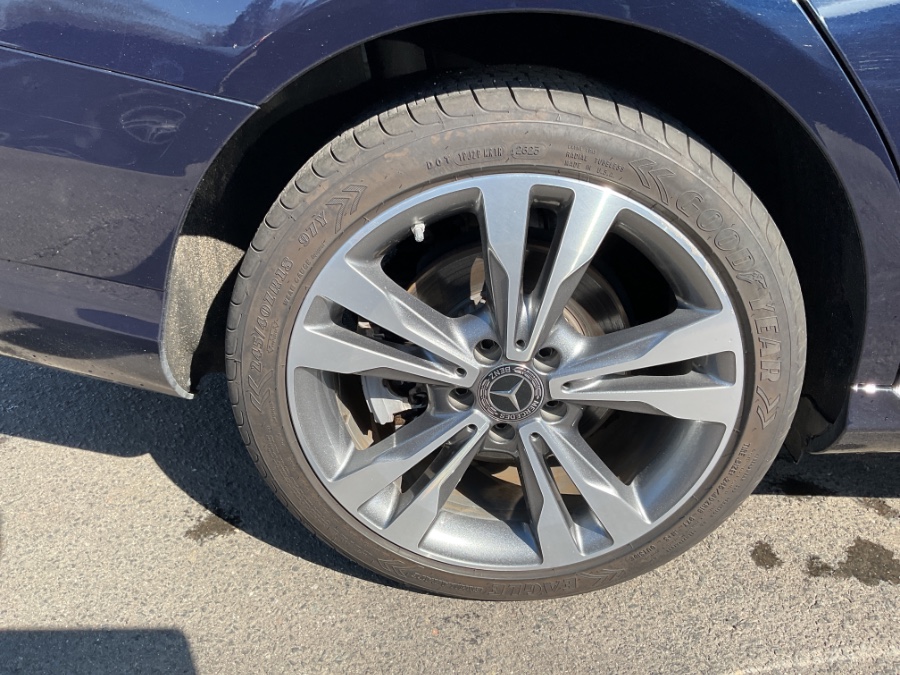 2021 Mercedes-Benz C-Class C 300 4MATIC Sedan photo