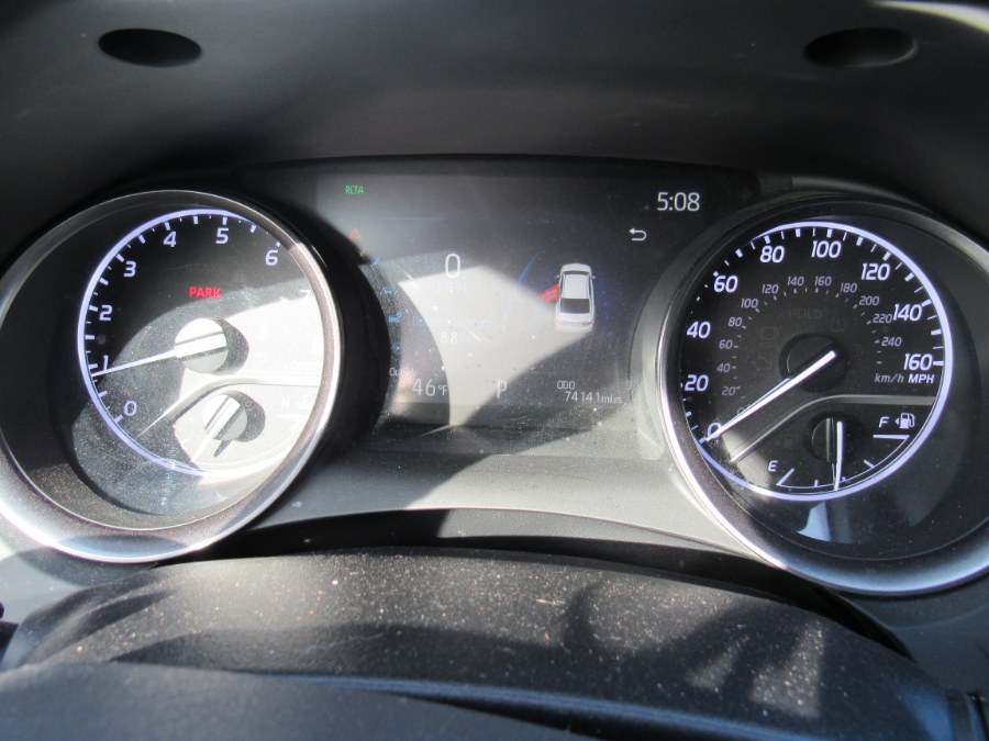 2022 Toyota Camry SE photo