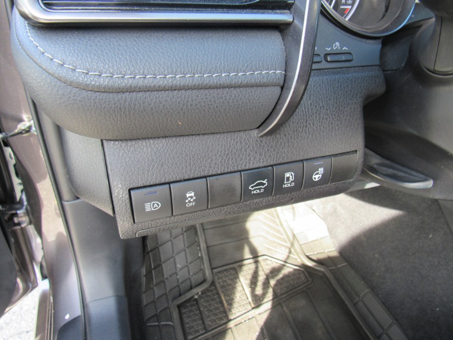 2022 Toyota Camry SE photo