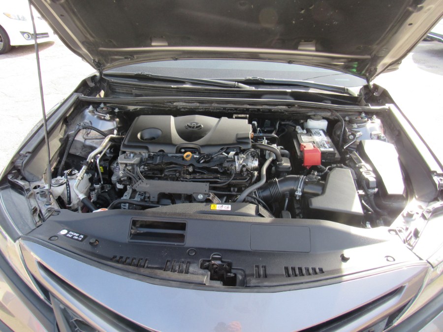 2022 Toyota Camry SE photo
