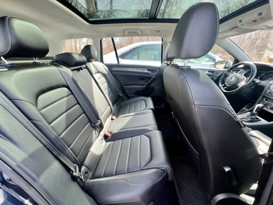2017 Volkswagen Golf Alltrack 1.8T SEL DSG photo
