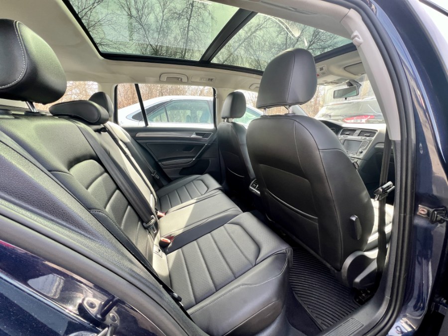 2017 Volkswagen Golf Alltrack 1.8T SEL DSG photo