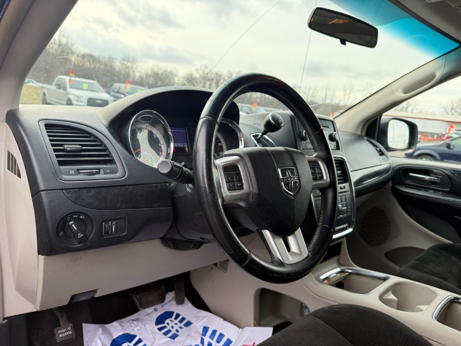 2017 Dodge Grand Caravan 4dr Wgn Crew photo