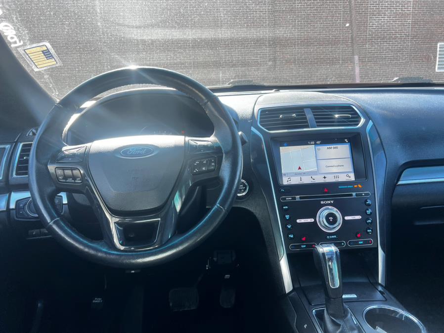 2017 Ford Explorer Sport 4WD photo