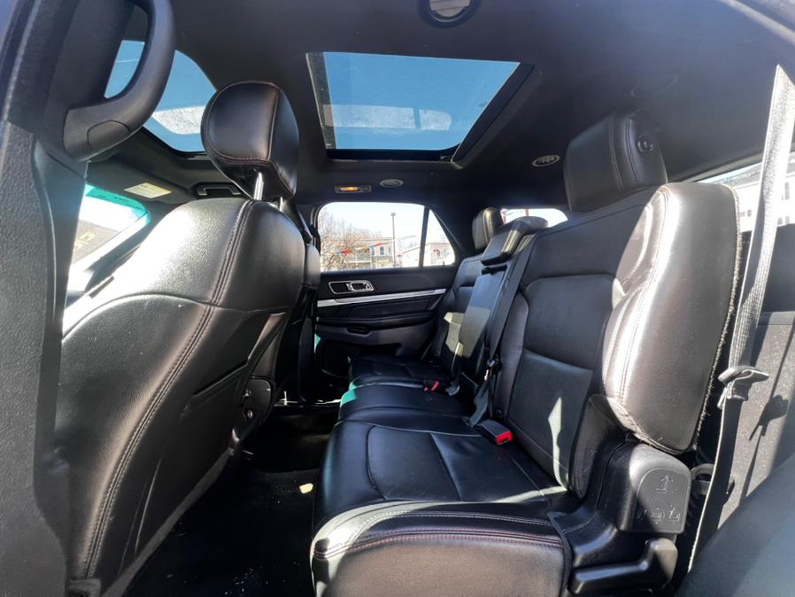2017 Ford Explorer Sport 4WD photo