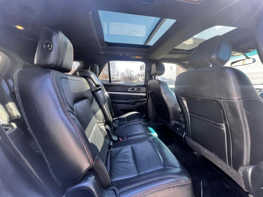 2017 Ford Explorer Sport 4WD photo
