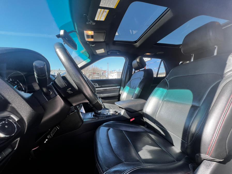 2017 Ford Explorer Sport 4WD photo