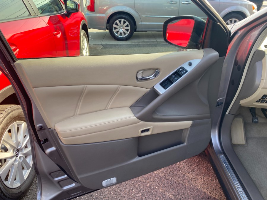 2011 Nissan Murano S photo