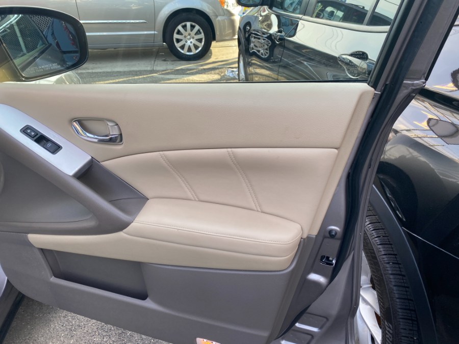 2011 Nissan Murano S photo