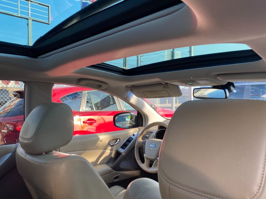 2011 Nissan Murano S photo