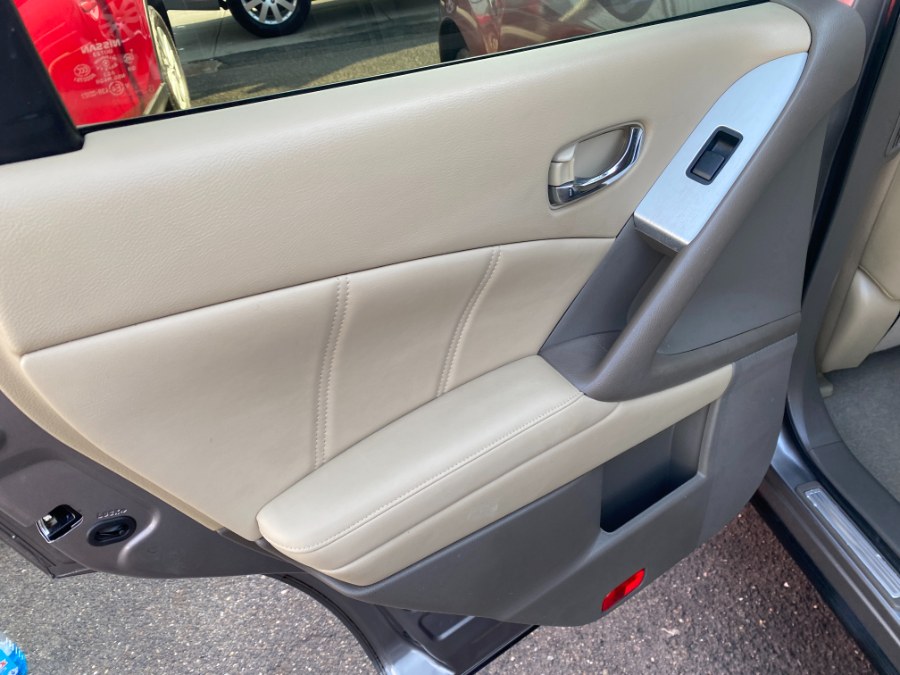 2011 Nissan Murano S photo