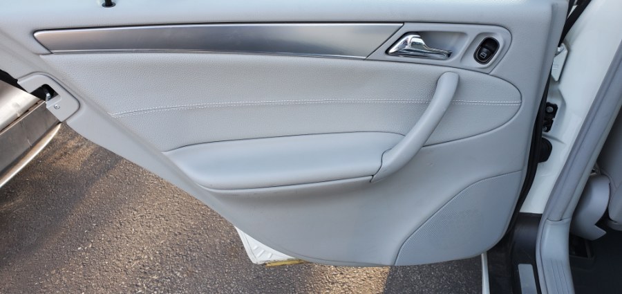 2006 Mercedes-Benz C-Class C230 photo
