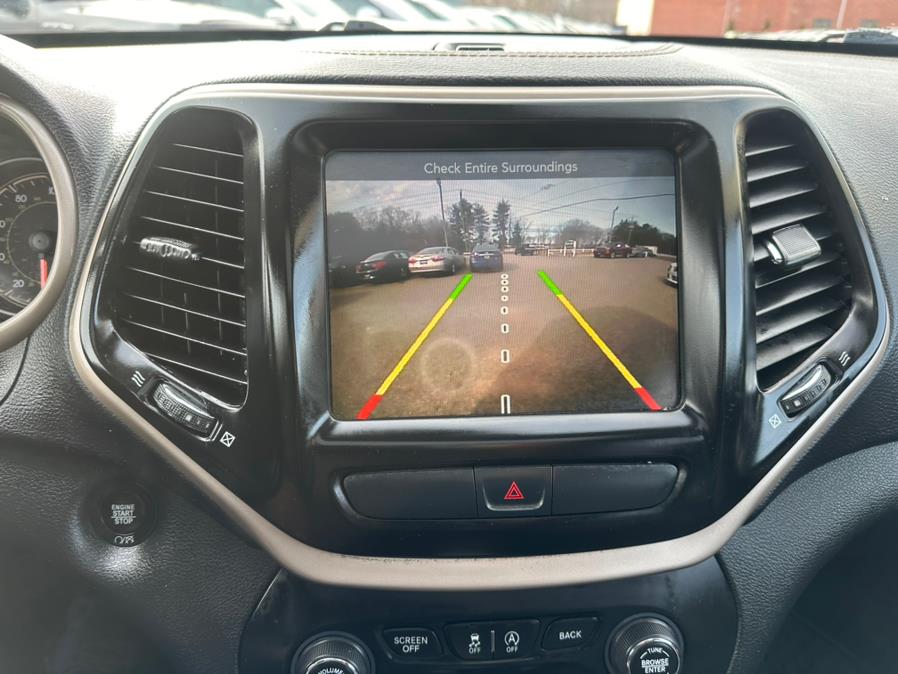 2017 Jeep Cherokee Latitude 4x4 photo