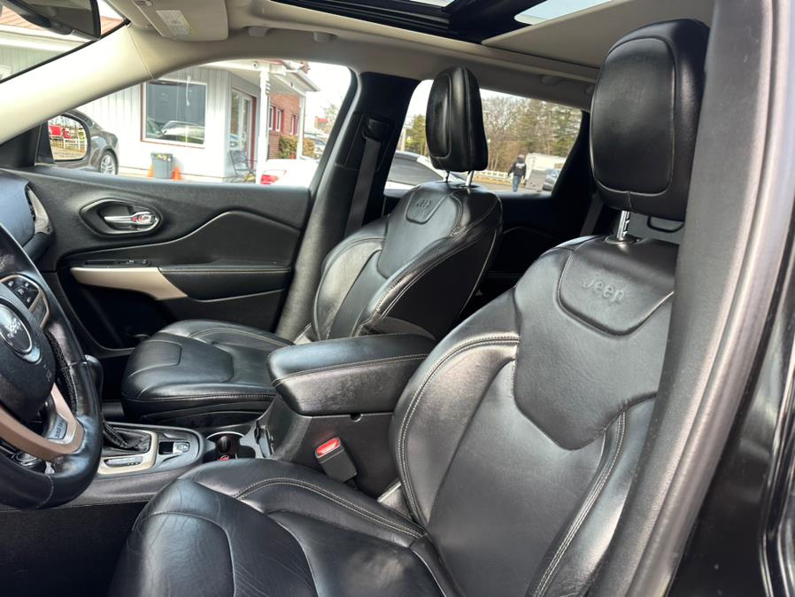 2017 Jeep Cherokee Latitude 4x4 photo