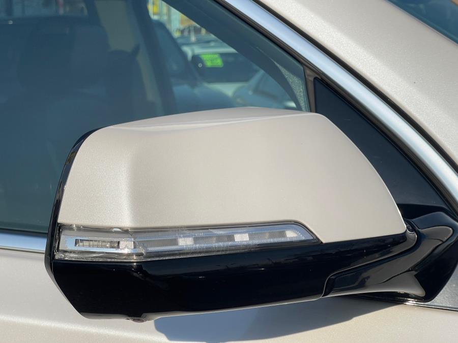 2020 Chevrolet Traverse AWD 4dr LT Leather photo