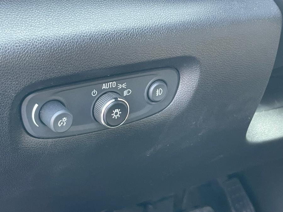 2020 Chevrolet Traverse AWD 4dr LT Leather photo
