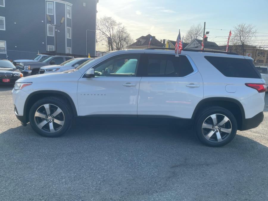 2020 Chevrolet Traverse AWD 4dr LT Leather photo