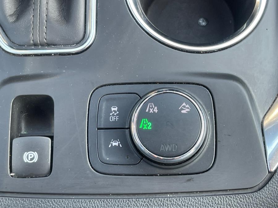 2020 Chevrolet Traverse AWD 4dr LT Leather photo