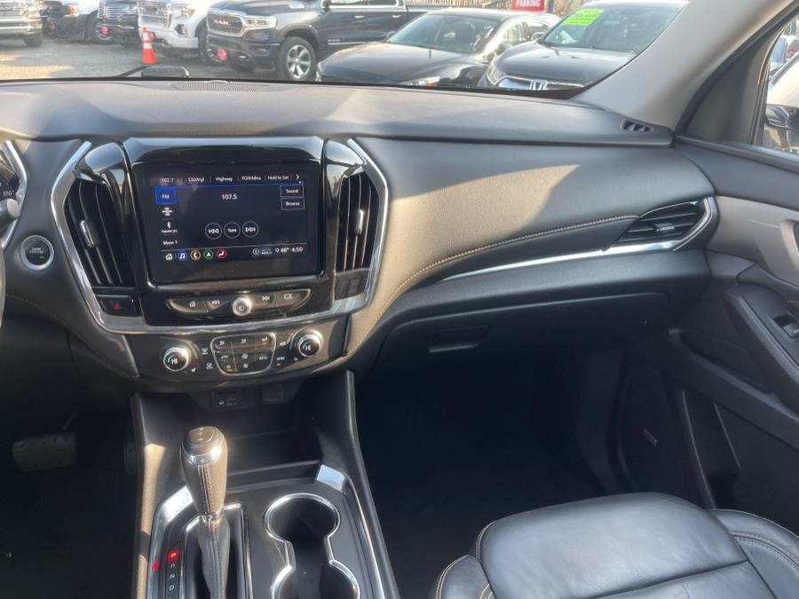 2020 Chevrolet Traverse AWD 4dr LT Leather photo