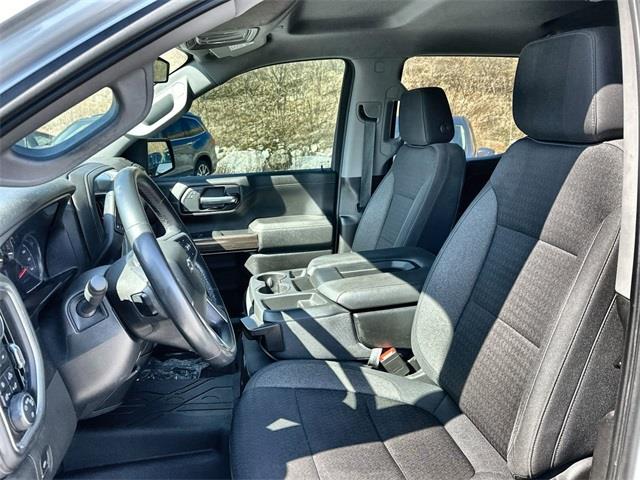 2021 Chevrolet Silverado 1500 RST photo
