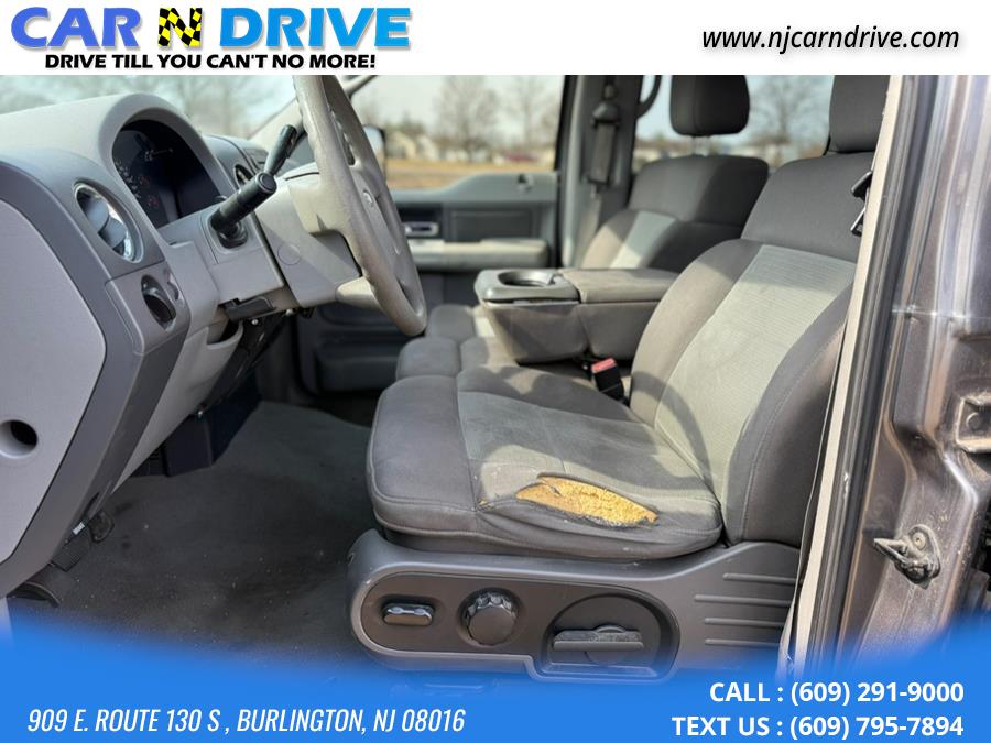 2004 Ford F-150 XLT photo