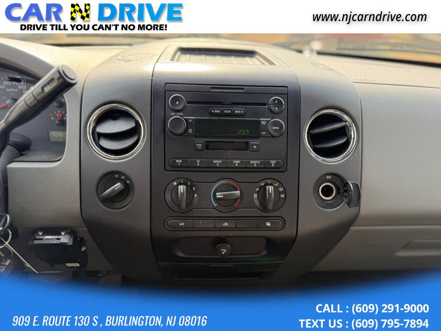 2004 Ford F-150 XLT photo