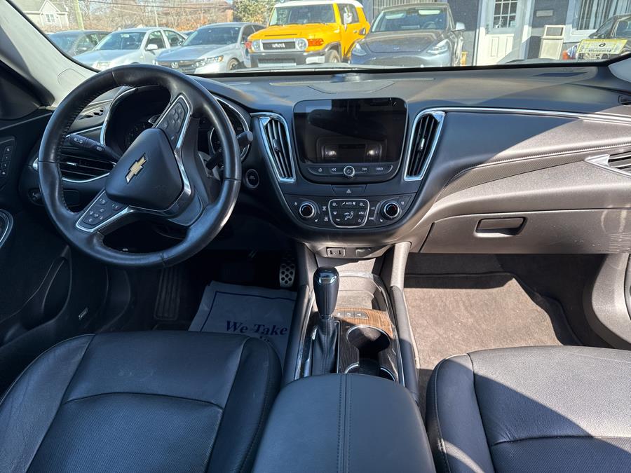 2017 Chevrolet Malibu 4dr Sdn Premier w/2LZ photo