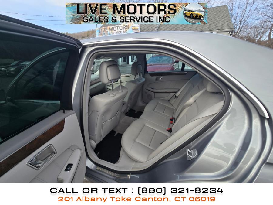 2011 Mercedes-Benz E-Class E350 4MATIC Luxury photo