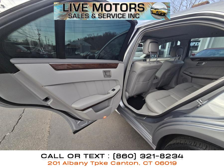 2011 Mercedes-Benz E-Class E350 4MATIC Luxury photo