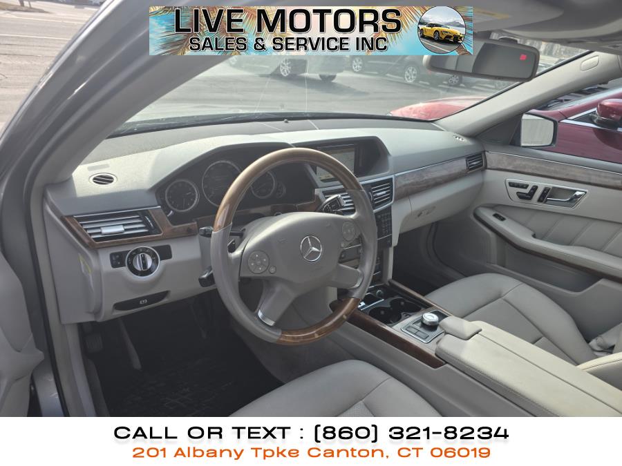2011 Mercedes-Benz E-Class E350 4MATIC Luxury photo