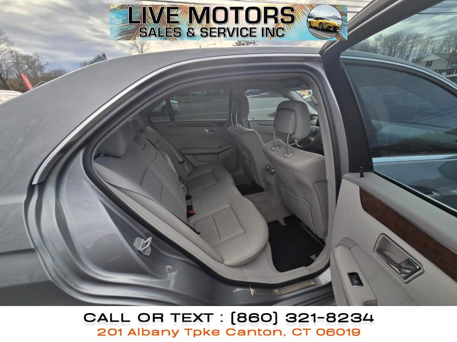 2011 Mercedes-Benz E-Class E350 4MATIC Luxury photo