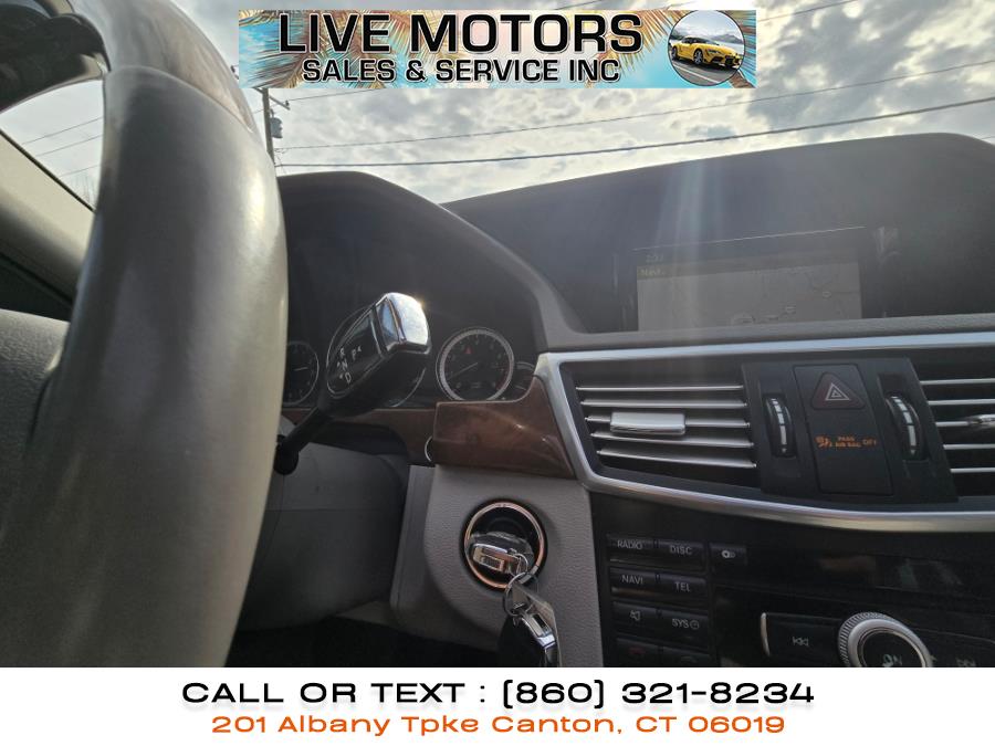 2011 Mercedes-Benz E-Class E350 4MATIC Luxury photo