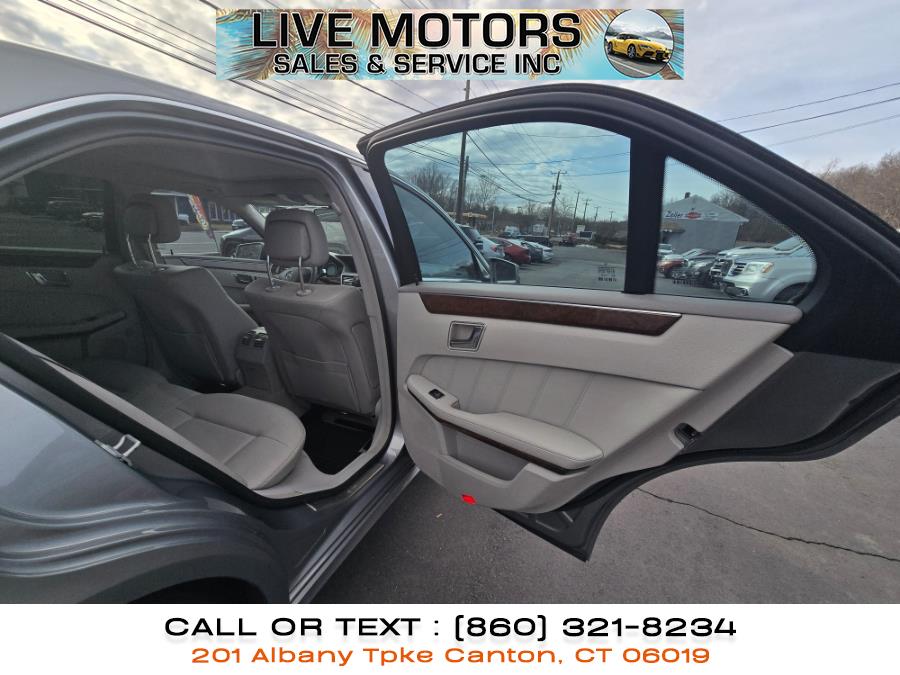 2011 Mercedes-Benz E-Class E350 4MATIC Luxury photo