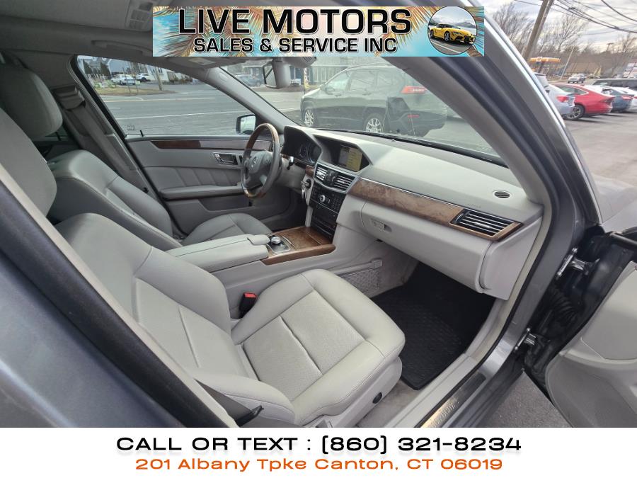 2011 Mercedes-Benz E-Class E350 4MATIC Luxury photo