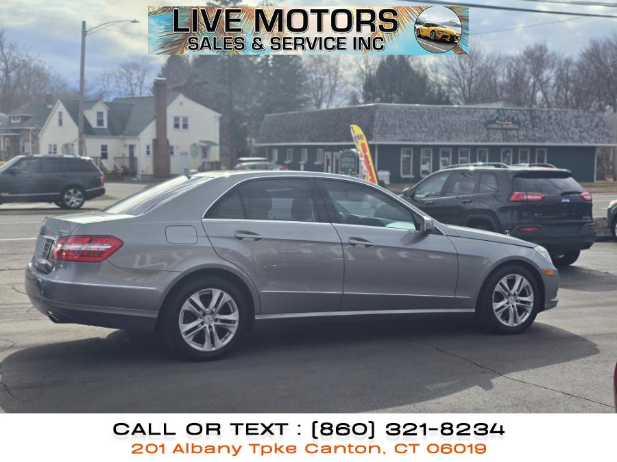 2011 Mercedes-Benz E-Class E350 4MATIC Luxury photo
