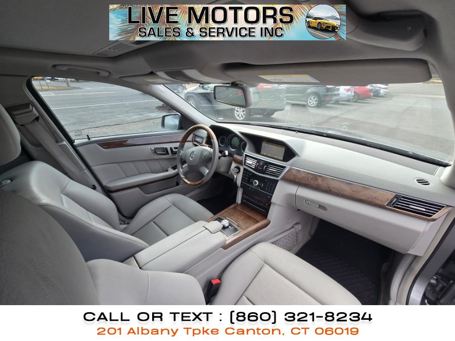 2011 Mercedes-Benz E-Class E350 4MATIC Luxury photo
