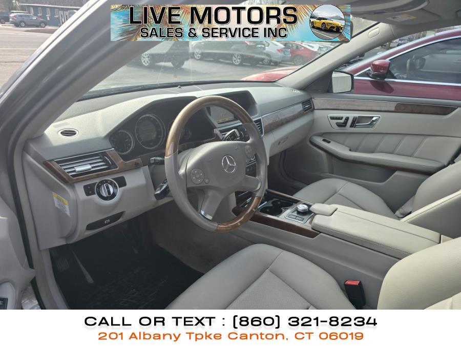 2011 Mercedes-Benz E-Class E350 4MATIC Luxury photo