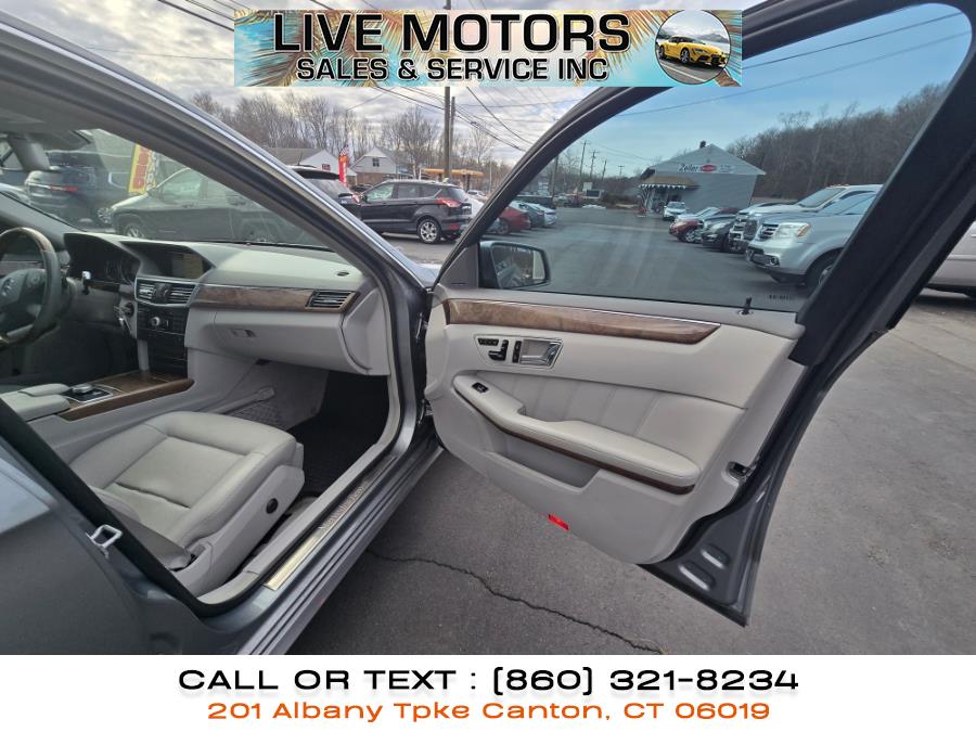 2011 Mercedes-Benz E-Class E350 4MATIC Luxury photo