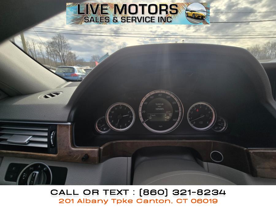 2011 Mercedes-Benz E-Class E350 4MATIC Luxury photo
