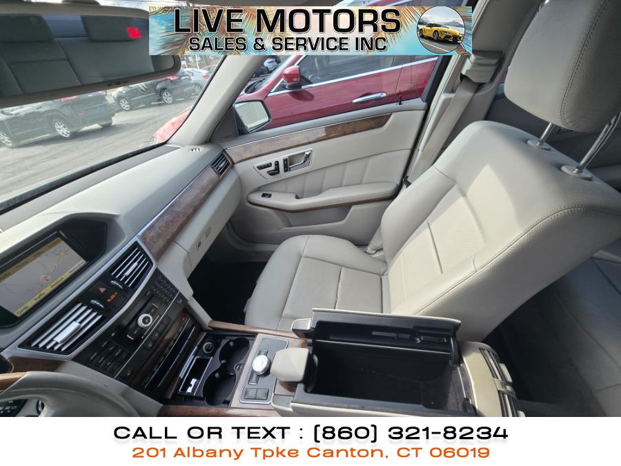 2011 Mercedes-Benz E-Class E350 4MATIC Luxury photo