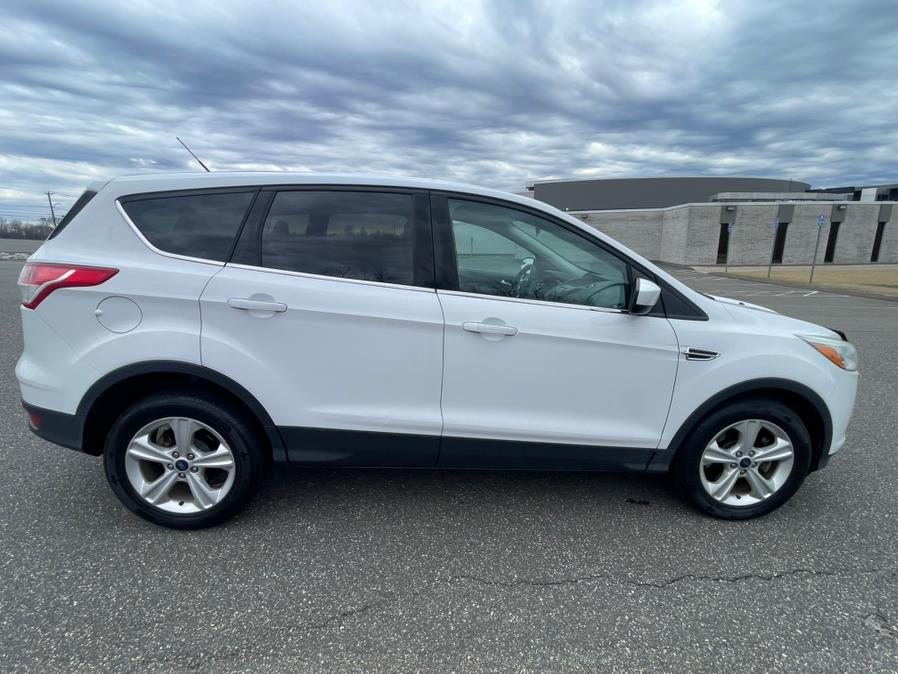 2014 Ford Escape SE photo