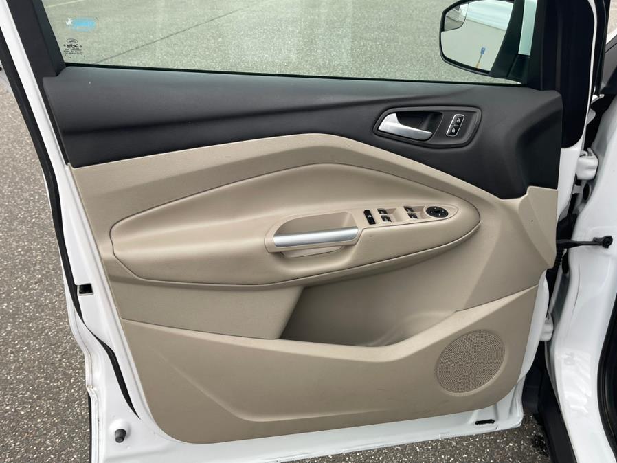 2014 Ford Escape SE photo