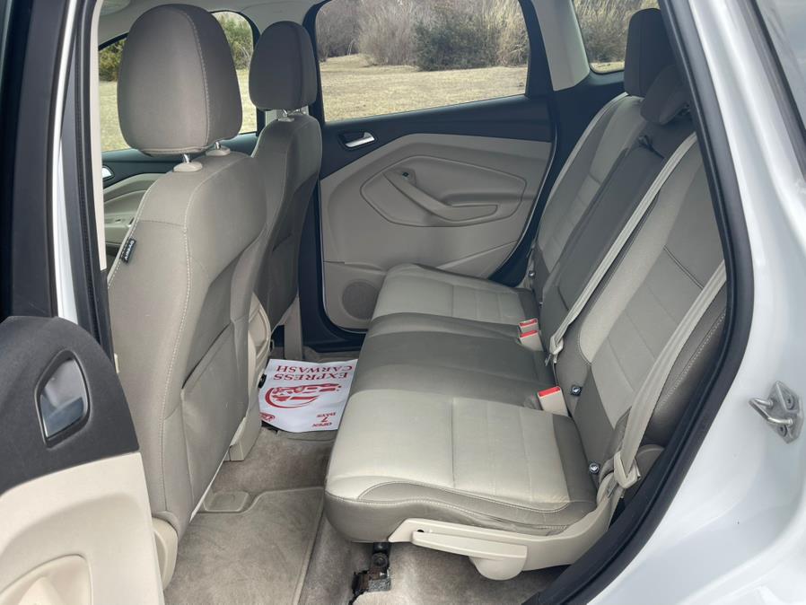 2014 Ford Escape SE photo