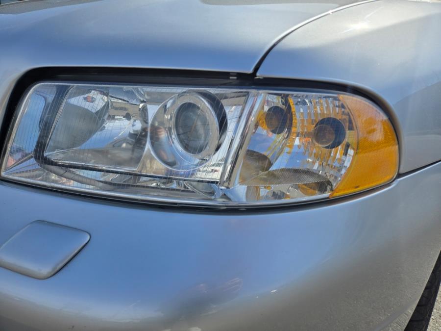 2000 Audi S4 quattro photo