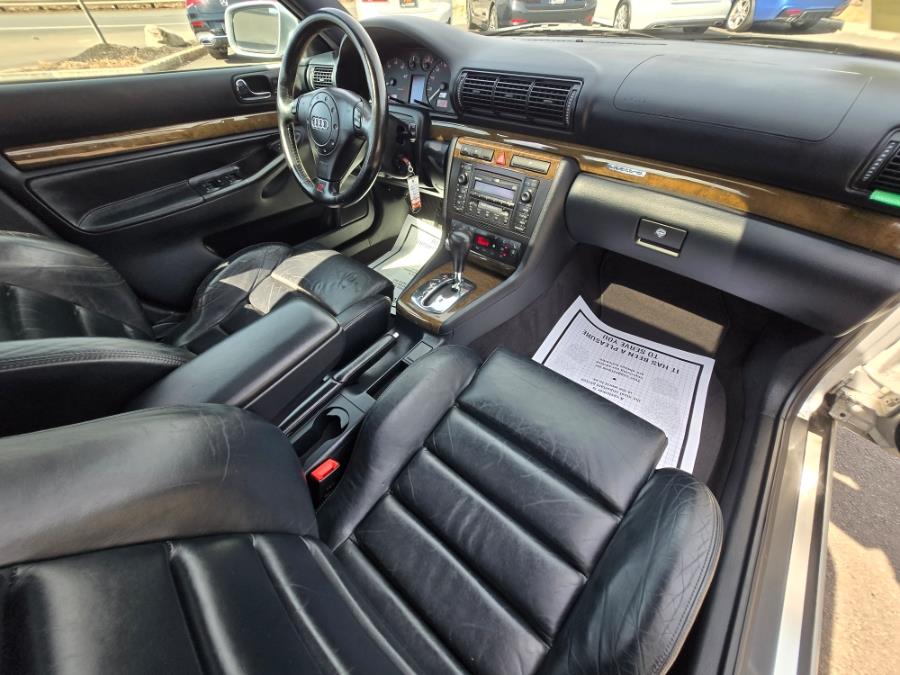 2000 Audi S4 quattro photo