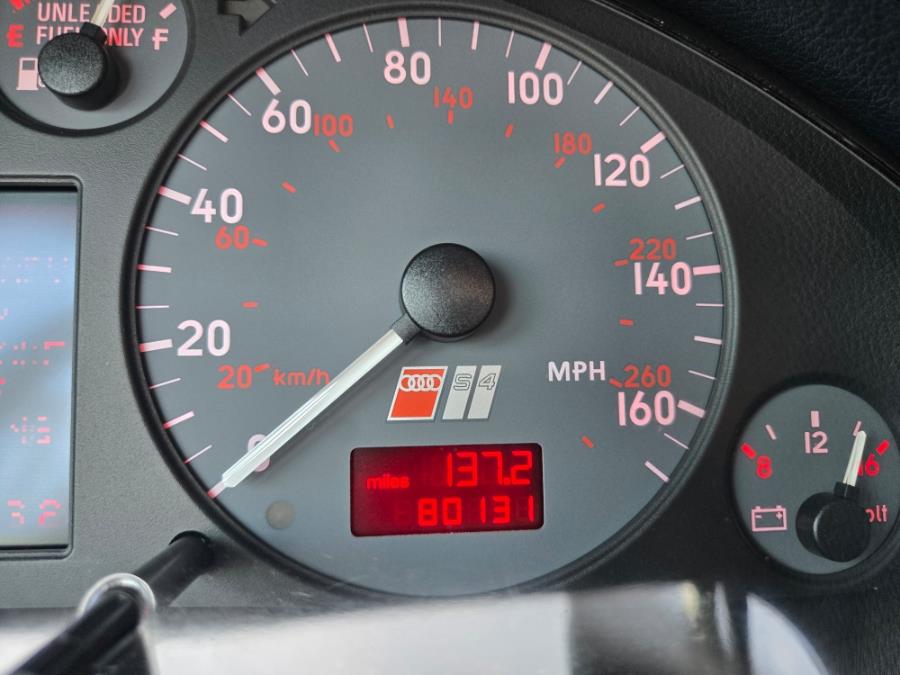 2000 Audi S4 quattro photo