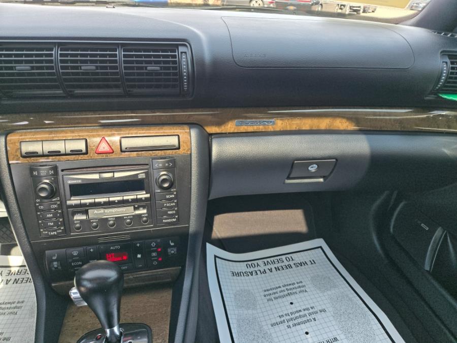 2000 Audi S4 quattro photo