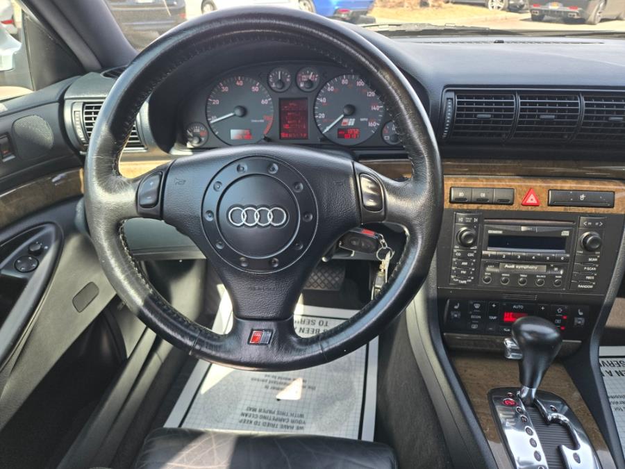 2000 Audi S4 quattro photo