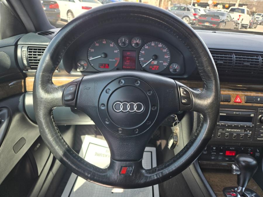 2000 Audi S4 quattro photo